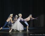 В.Моцарт, сцены из балета «Шесть танцев»